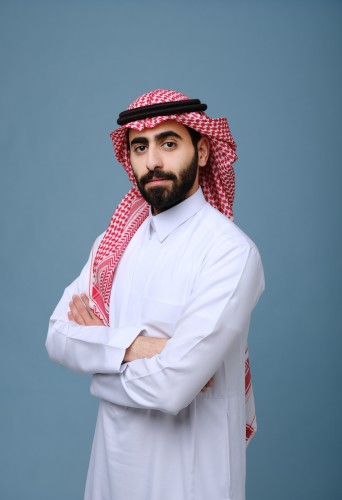 شاب سعودي
